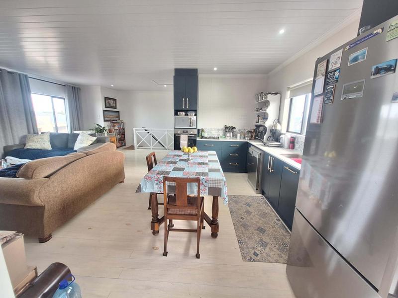 5 Bedroom Property for Sale in Reebok Western Cape